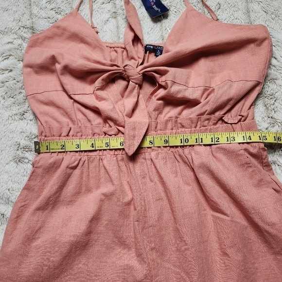 Romper Soft pink color Spaghetti straps front tie One Clothing Size L NWT - Picture 10 of 15